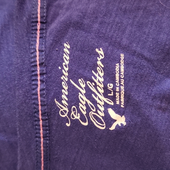 AEO V-Neck Shirt - Picture 3 of 4